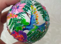 Изостудия: скульптура, живопись, рисунок, пленэр.