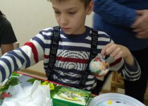 Изостудия: скульптура, живопись, рисунок, пленэр.